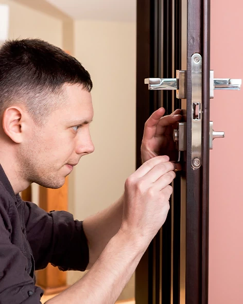 : Professional Locksmith For Commercial And Residential Locksmith Services in Lawndale, CA