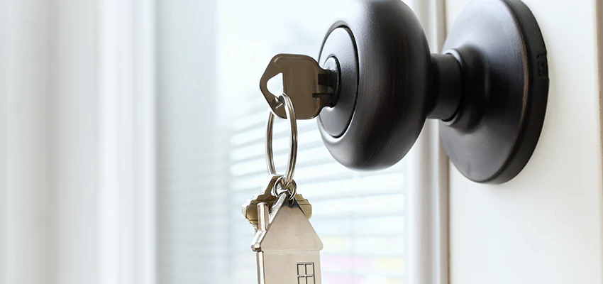 Bifold Door Knob Replacement in Lawndale, California